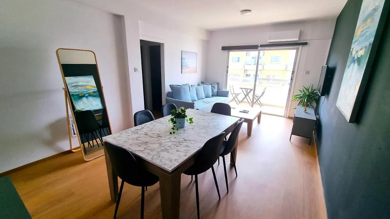 Unique 2Br Apt 11 With 300Mbit Plus Netflix Appartement Larnaca 0*,  Cyprus